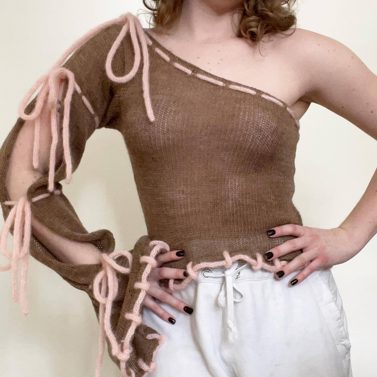 Oblique Shoulder Tops Contrast Color Bell Sleeve Off-shoulder Sexy Knitwear