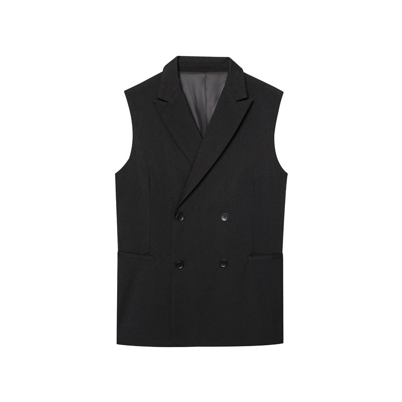 Lässige Weste, legere Faltenhose