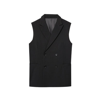 Lässige Weste, legere Faltenhose